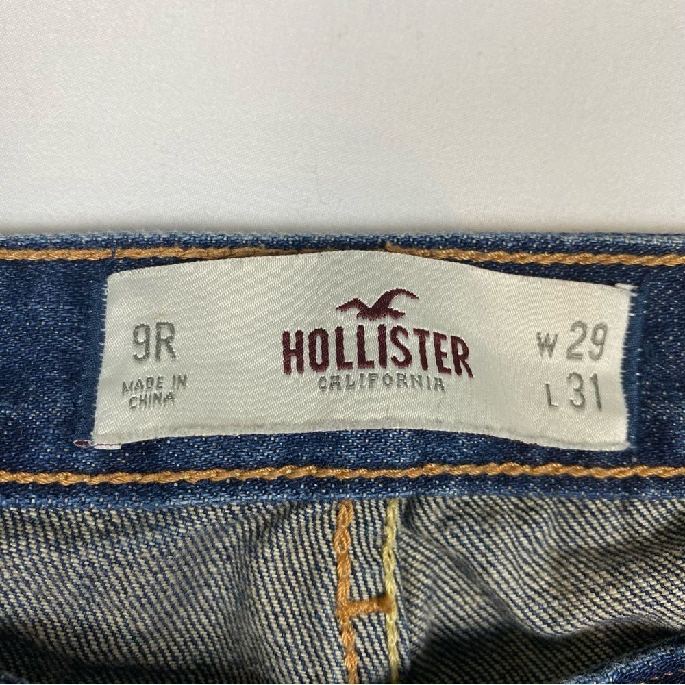 Hollister Ripped Jeans - Picture 4 of 5